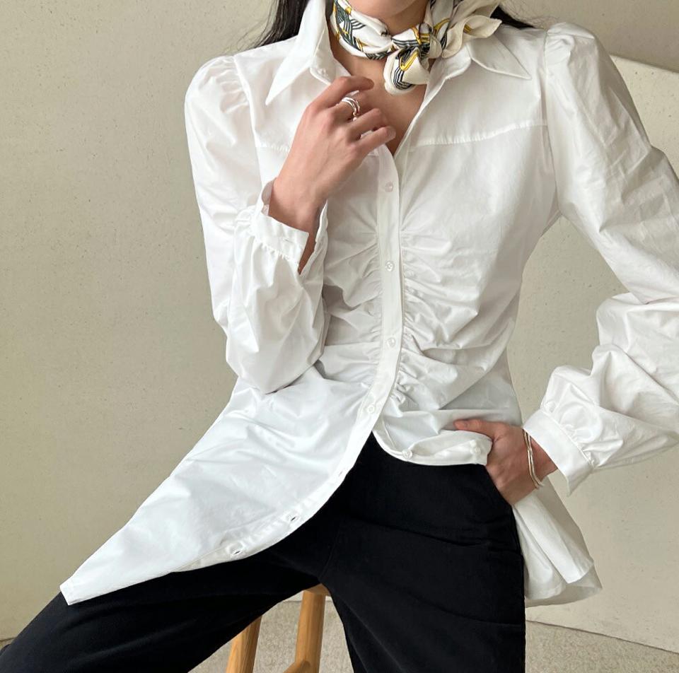 シャーリングロングシャツ・全2色・t00027 レディース 【bl】 韓国ファッション トップス シャツ カラー 襟 ボタン 前開 長袖 パフスリーブ パワーショルダー ロングシャツ ロング丈 ギャザー 無地 スリム 細身 カジュアル 冬 ハイホリHIHOLLI