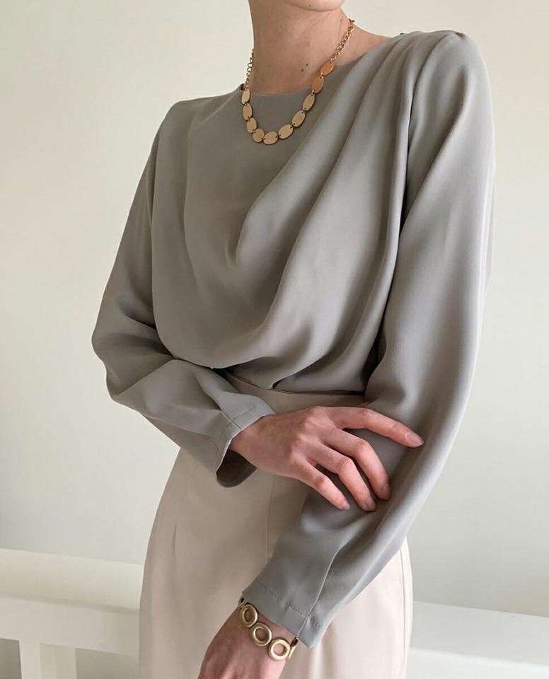 タックドレープブラウス・全3色・t00026 レディース 【bl】 韓国ファッション トップス ブラウス ラウンドネック 長袖 とろみ 無地 オフィス フォーマル スーツ 大人 カジュアル 冬 ハイホリHIHOLLI