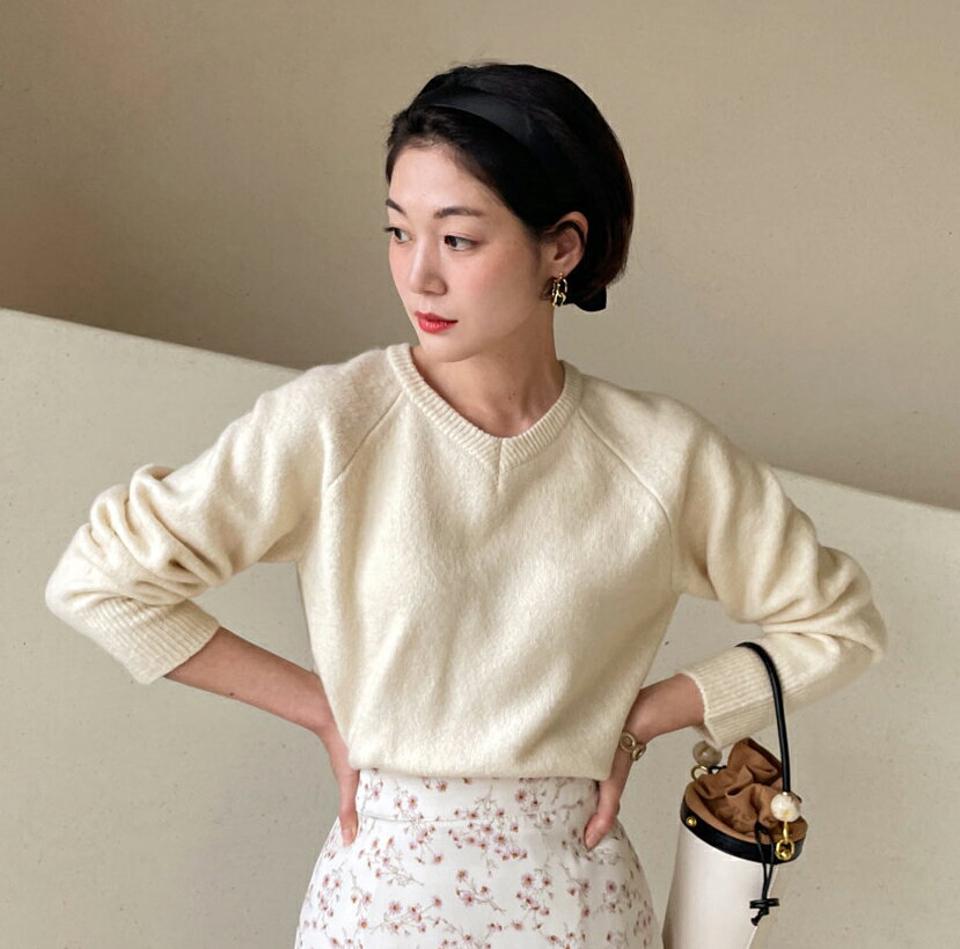 Vネックラグランニット・全4色・t00038 レディース 【tops】 韓国ファッション トップス ニット Vネック 長袖 ラグランスリーブ ルーズ ハイゲージ 無地 カジュアル 冬 ハイホリHIHOLLI