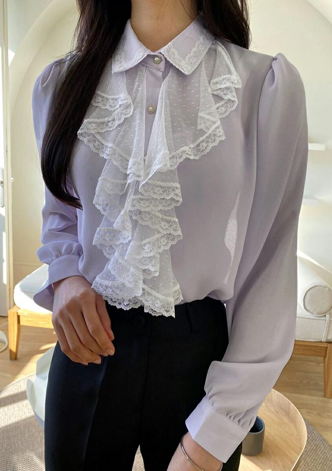 レースパール調ボタンブラウス・全2色・t00062 レディース 【bl】韓国ファッション トップス ブラウス 長袖 カラーネック ドット 花柄 スカラップ シアーレース パール調 ボタン シンプル 大人 体型カバー カジュアル フェミニン 春 秋 冬