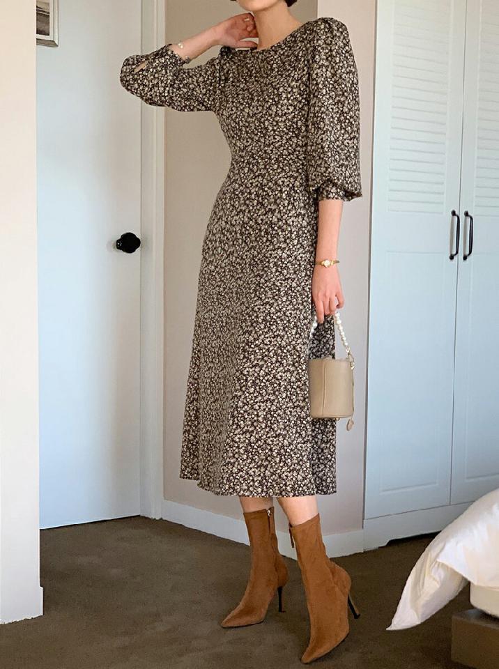 フラワーパターンロングワンピース・全2色・b64540 レディース 【ops】ワンピース ロング丈 ロングワンピース 花柄 長袖 フェミニン 大人 きれいめ フレア レトロ 秋 冬 春 韓国ファッション ハイホリHIHOLLI