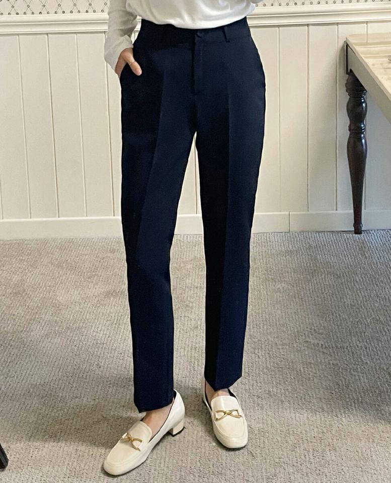 ストレートスラックス・全6色・t66507 レディース 【pt】韓国ファッション ボトムス ロング ロングパンツ スラックスパンツ スラックス ストレート モダン パステル くすみ カラーパンツ 無地 ベーシック シンプル カジュアル フェミニン 秋 冬