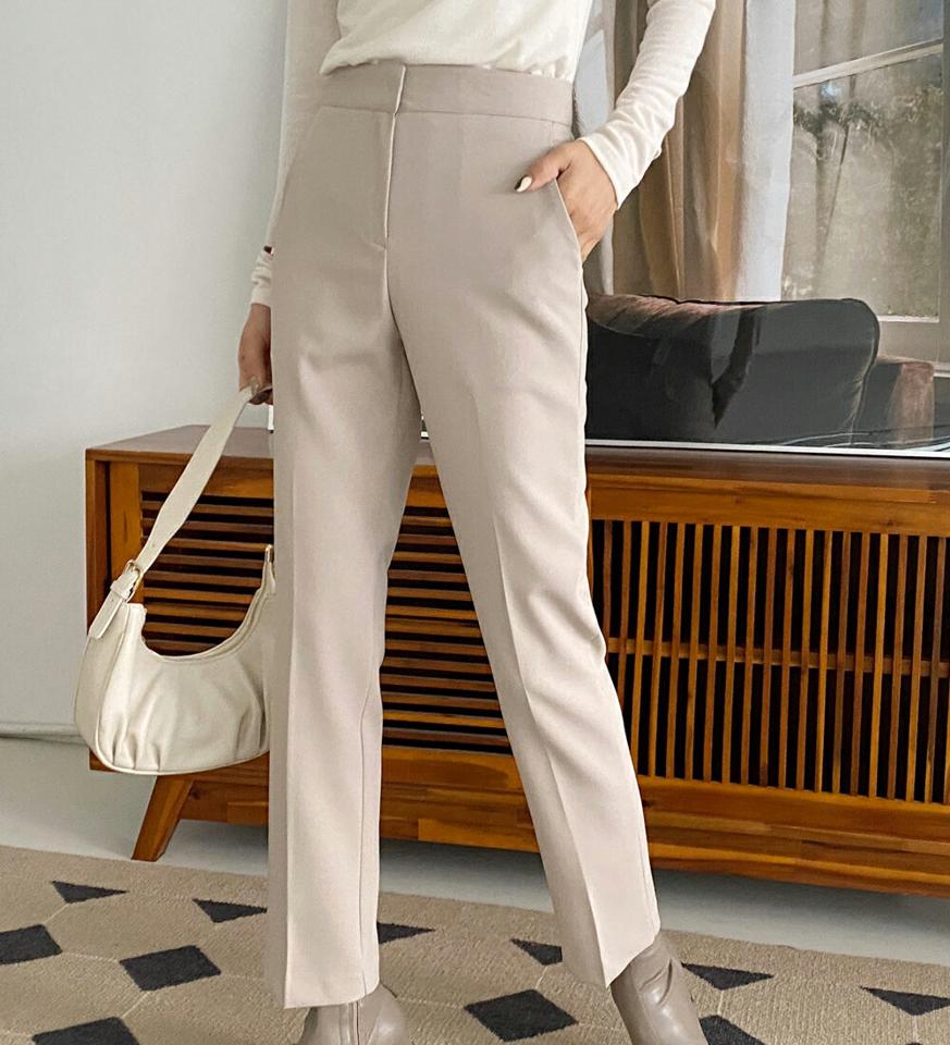 9分丈スラックス・全3色・t01879 レディース 【pt】韓国ファッション ボトムス パンツ ロング ロングパンツ スラックスパンツ ストレート テーパード 9分丈 デイリー 無地 ベーシック シンプル 足長 体型カバー 秋 冬 NIJU