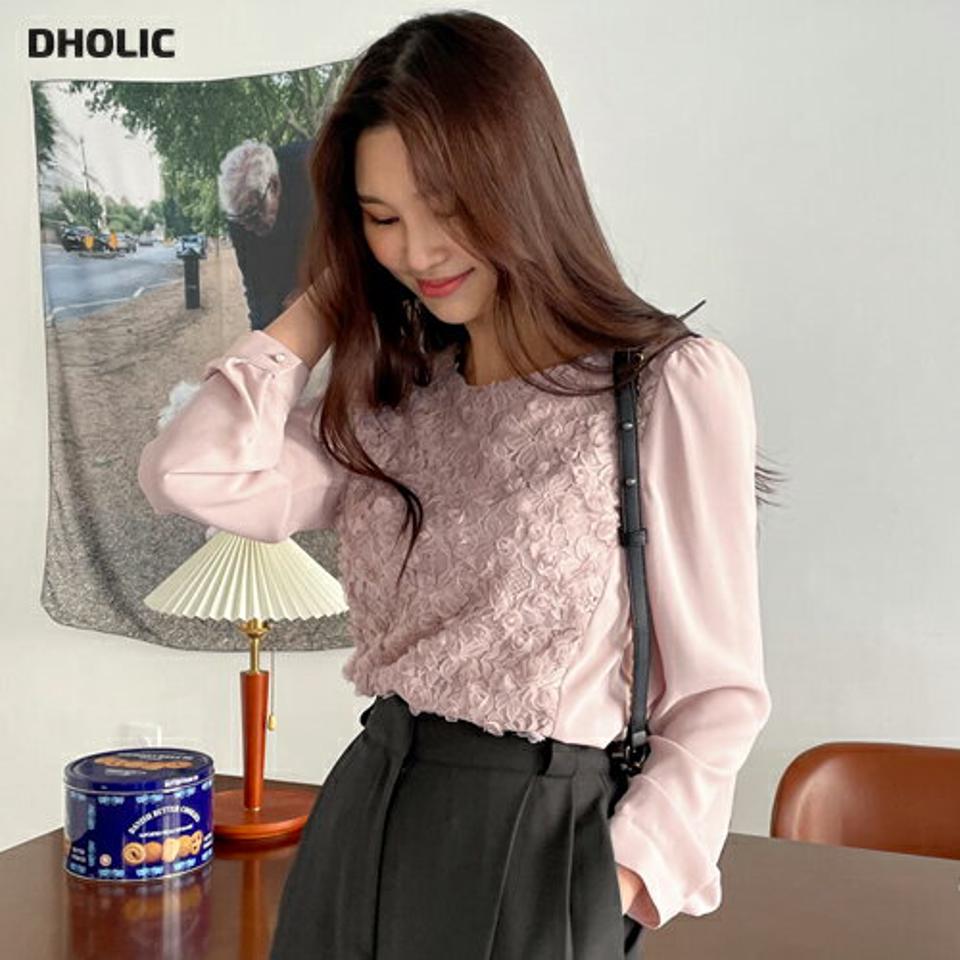 フラワーモチーフレースブラウス・全3色・b66163 レディース 【bl】韓国ファッション トップス ブラウス 長袖 ラウンドネック 花柄 フラワー レース パール調 ピンク くすみ パステル ボタン シンプル 大人 カジュアル フェミニン 春 秋 冬