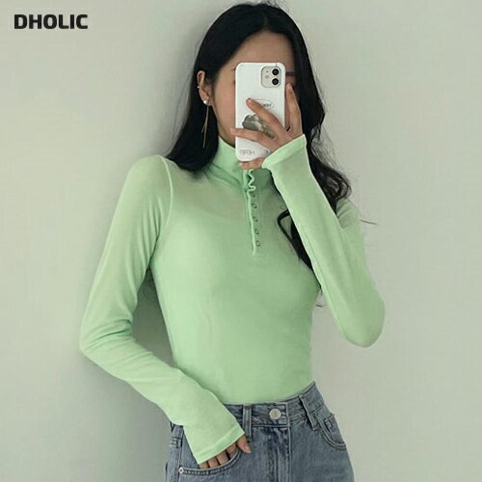 ハーフスナップボタンリブTシャツ・全3色・t00071 レディース 【tops】韓国ファッション トップス Tシャツ 大人 長袖 ハイネック ハーフスナップ ボタン リブ スリム 保温性 無地 シンプル 体型カバー 細身 フェミニン カジュアル 秋 冬