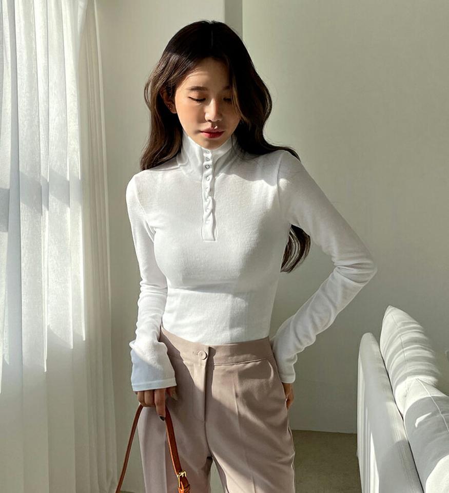 ハーフスナップボタンリブTシャツ・全3色・t00071 レディース 【tops】韓国ファッション トップス Tシャツ 大人 長袖 ハイネック ハーフスナップ ボタン リブ スリム 保温性 無地 シンプル 体型カバー 細身 フェミニン カジュアル 秋 冬