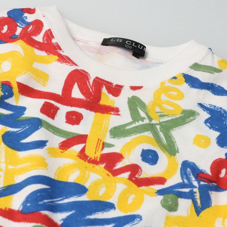 アート柄プリントＴシャツ