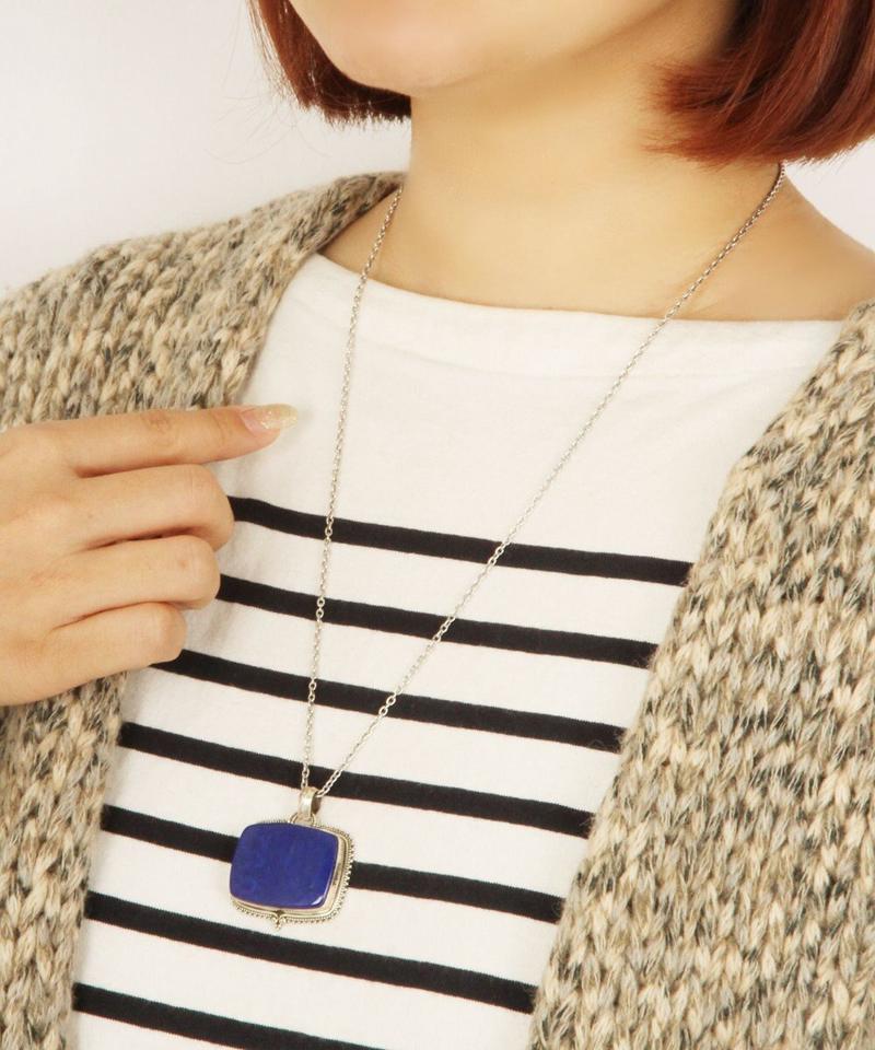 【フランス１点もの】ラピスラズリ四角ネックレス