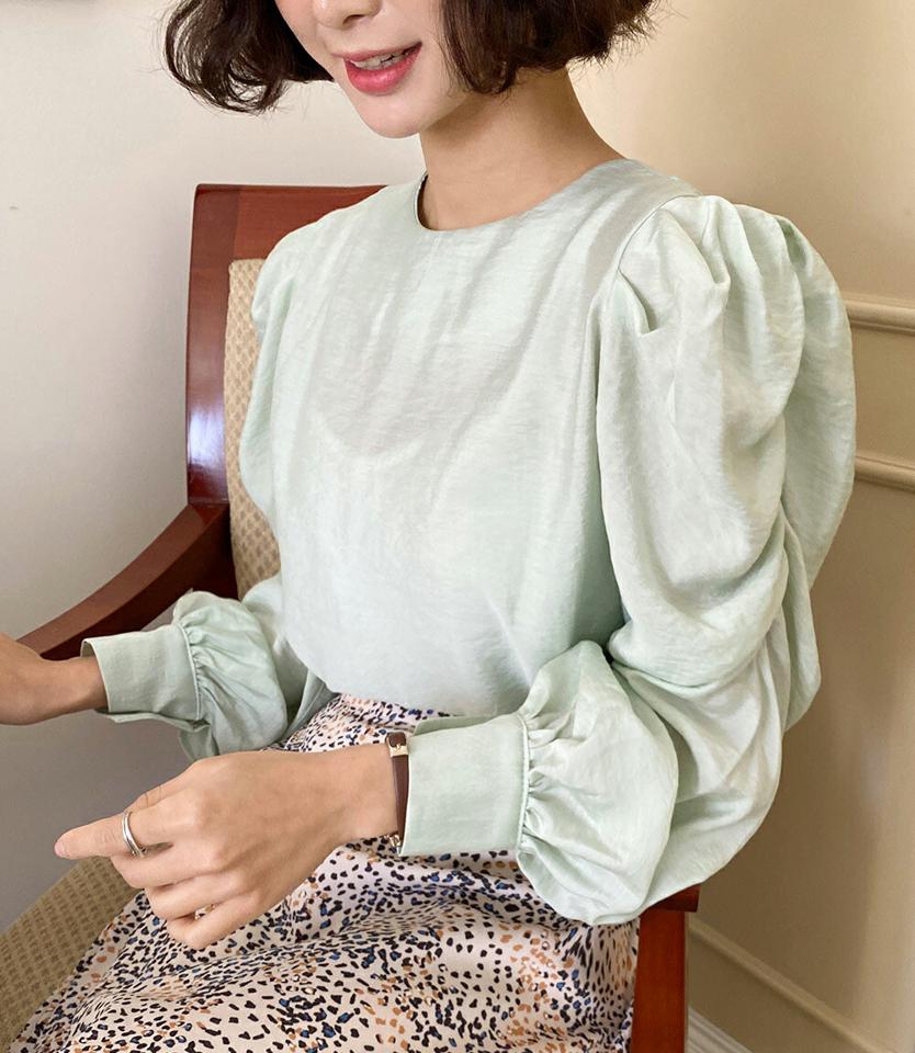 ラウンドパフブラウス・全3色・t66234 レディース 【bl】韓国ファッション トップス ブラウス 長袖 ラウンドネック ギャザー パフスリーブ パステル 無地 シンプル 大人 カジュアル フェミニン ボリュームスリーブ 春 秋 冬