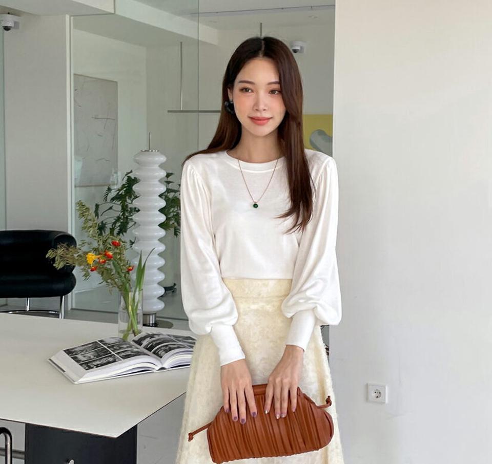 起毛パフスリーブTシャツ・全4色・t00047 レディース 【tops】トップス Tシャツ 長袖 パフスリーブ パフ袖 単色 無地 シンプル フェミニン 大人 秋 冬 韓国ファッション ハイホリHIHOLLI