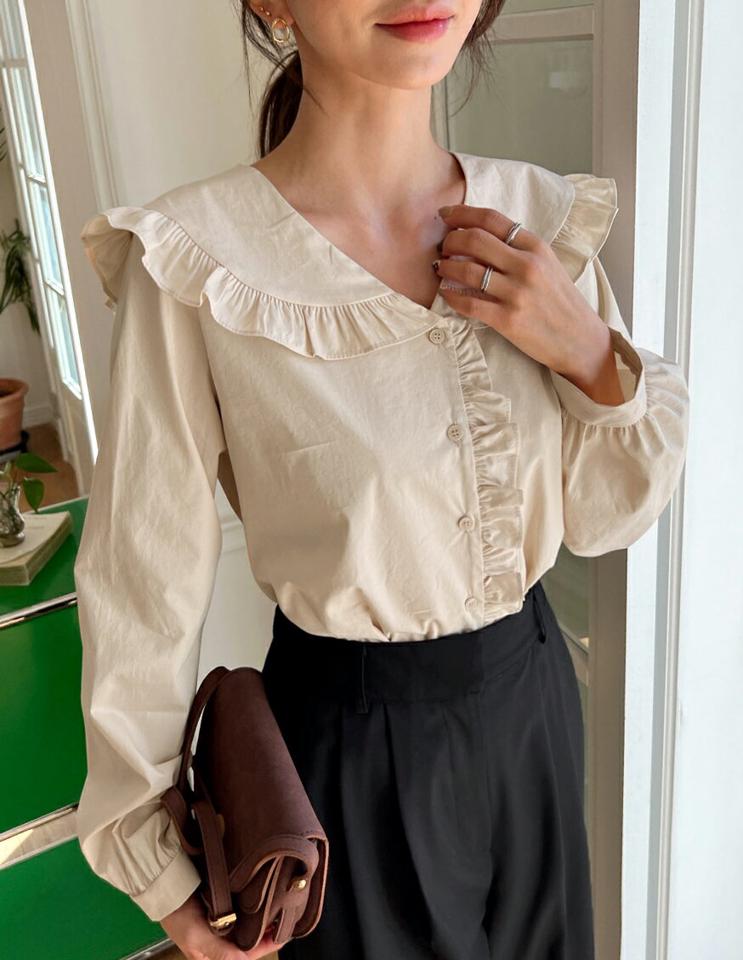 【今だけこの価格】フリルラウンドカラーブラウス・全3色・t00066 レディース 【bl】韓国ファッション トップス ブラウス 長袖 ラウンドカラー フリル ギャザー クロップド丈 襟コンシャス 無地 シンプル 大人 体型カバー カジュアル フェミニン 春 秋 冬 セール