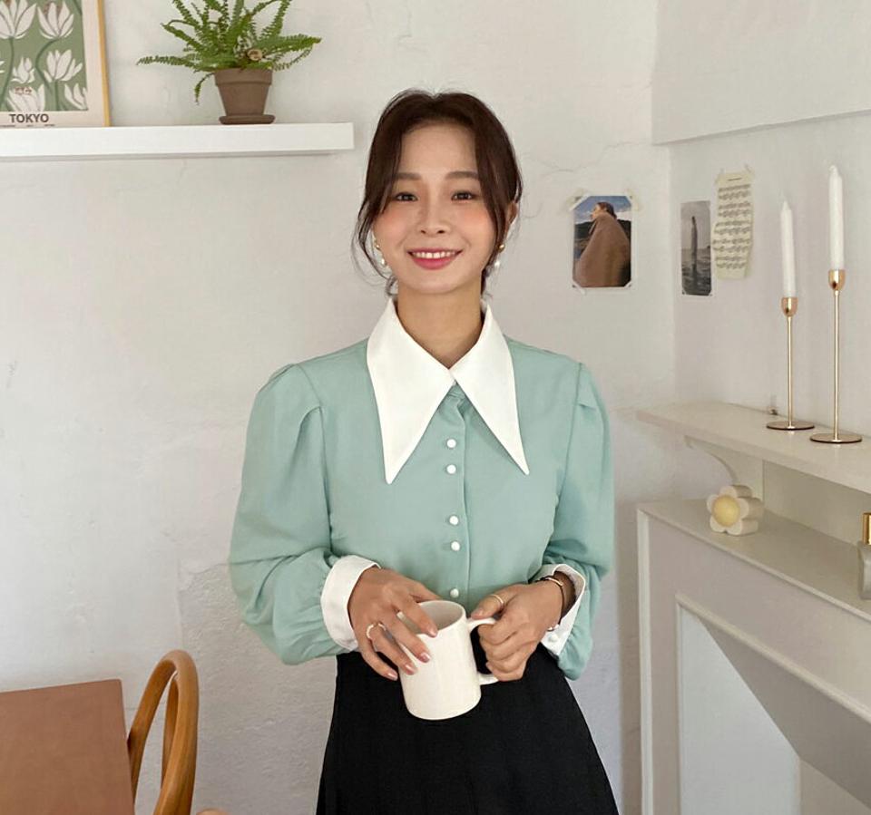 ≪人気商品再入荷≫くるみボタン配色カラーブラウス・全3色・b63251 レディース 【bl】韓国ファッション トップス ブラウス 長袖 カラーネック ビッグカラー パフ くるみボタン 配色 水色 シンプル 大人 カジュアル フェミニン 春 秋 冬