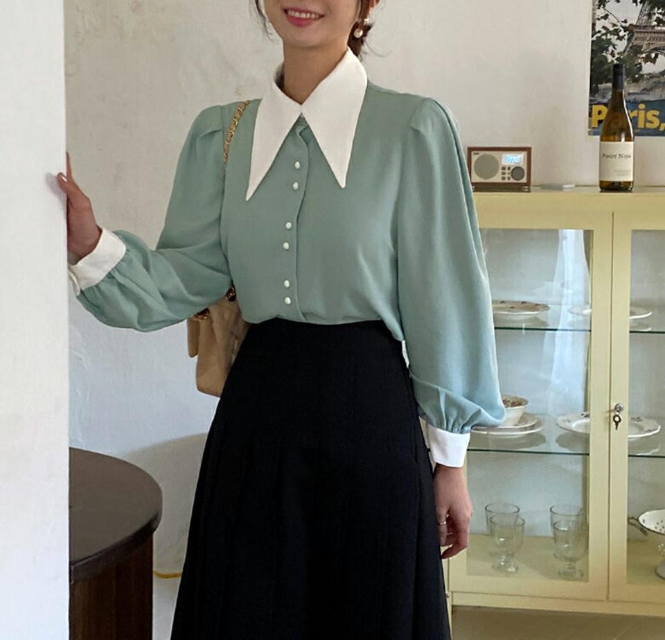 ≪人気商品再入荷≫くるみボタン配色カラーブラウス・全3色・b63251 レディース 【bl】韓国ファッション トップス ブラウス 長袖 カラーネック ビッグカラー パフ くるみボタン 配色 水色 シンプル 大人 カジュアル フェミニン 春 秋 冬