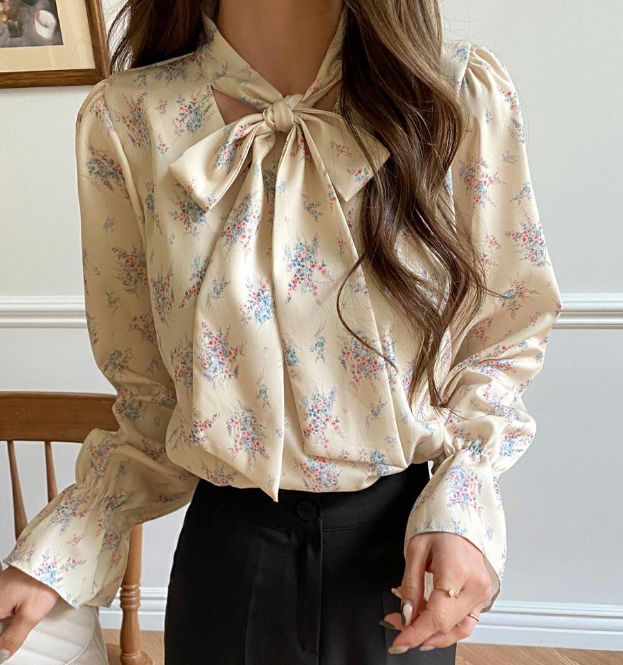 サテンフラワータイブラウス・全3色・t65258 レディース 【bl】韓国ファッション トップス ブラウス 長袖 Vネック サテン 花柄 フローラル フラワー タイ パフスリーブ シンプル 大人 体型カバー カジュアル フェミニン 春 秋 冬