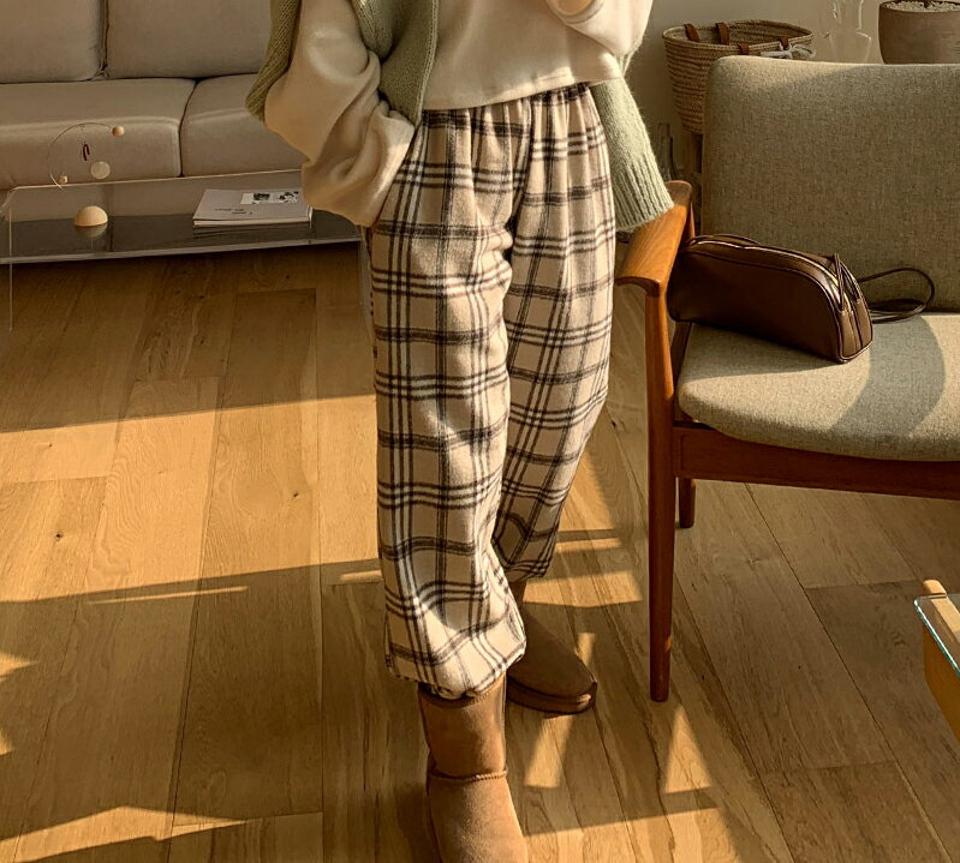 チェックワイドパンツ・全2色・e66266 レディース 【pt】韓国ファッション ボトムス ロング ロングパンツ チェック柄 ワイドパンツ ウエストゴム ポケット 体型カバー ストレート シンプル スクールガール カラーパンツ 骨格ナチュラル カジュアル 秋 冬