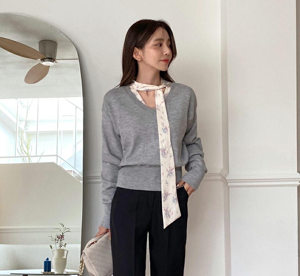 ウール混Vネックニット・全4色・b65292 レディース 【tops】韓国ファッション トップス ニット 大人 長袖 Vネック ウール混 モダン ドロップショルダー 無地 シンプル フェミニン インしない カジュアル 秋 冬