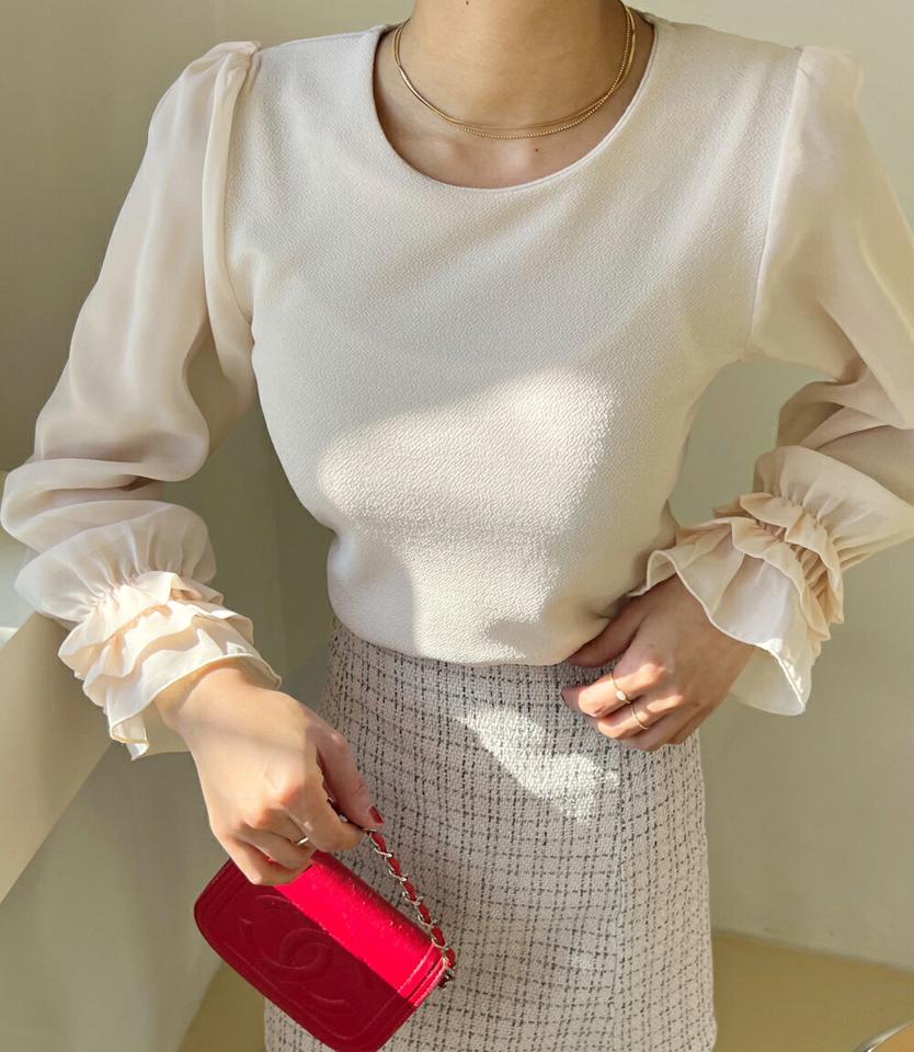 フリルスリーブブラウス・全3色・t66123 レディース 【bl】韓国ファッション トップス ブラウス 長袖 ラウンドネック フリルスリーブ ギャザー 無地 シンプル 大人 カジュアル フェミニン 春 秋 冬