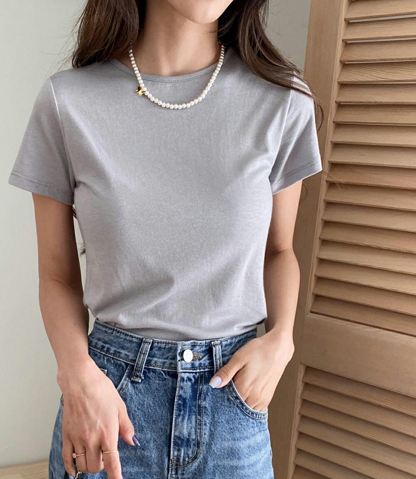 クロップド半袖Tシャツ・全6色・t65327 レディース 【tops】韓国ファッション トップス Tシャツ 大人 半袖 ラウンドネック スリム クロップド丈 無地 ベーシック シンプル 体型カバー 細身 フェミニン カジュアル 秋 冬