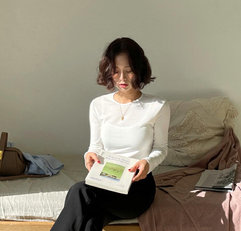 ラウンドスリムTシャツ・全4色・t66122 レディース 【tops】韓国ファッション トップス Tシャツ 大人 長袖 ラウンドネック スリム 無地 ベーシック シンプル 体型カバー 細身 フェミニン カジュアル 秋 冬