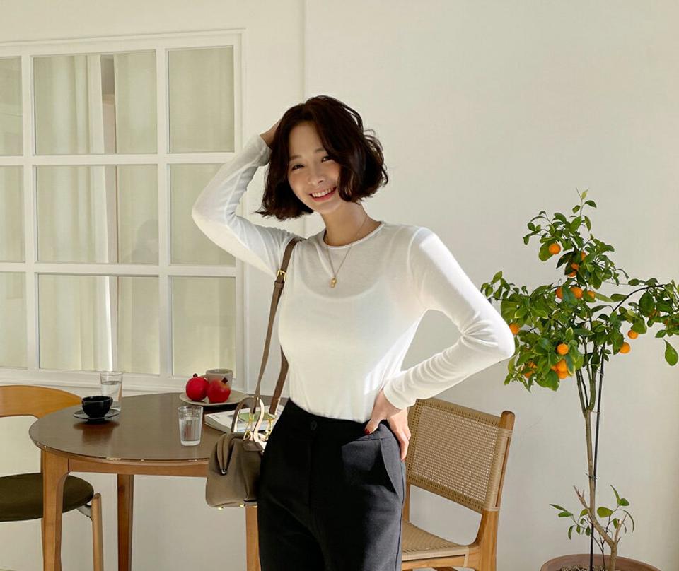 ラウンドスリムTシャツ・全4色・t66122 レディース 【tops】韓国ファッション トップス Tシャツ 大人 長袖 ラウンドネック スリム 無地 ベーシック シンプル 体型カバー 細身 フェミニン カジュアル 秋 冬