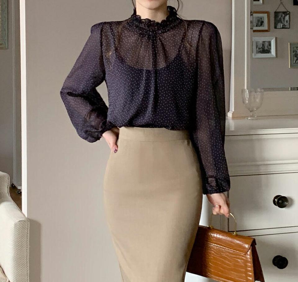 ハーフネックフラワーブラウス・全2色・t00028 レディース 【bl】トップス ブラウス 長袖 花柄 フリルネック 襟コン ハーフネック フェミニン 透け感 パフスリーブ パフ袖 シャーリング シフォンブラウス 秋 冬 春 韓国ファッション ハイホリHIHOLLI