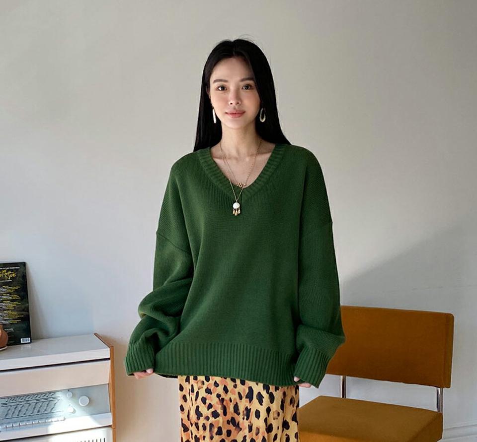 Vネックルーズニット・全5色・n00092 レディース 【tops】トップス ニット 長袖 Vネック 単色 無地 シンプル ベーシック ルーズ ゆったり ラフ カジュアル カラーアイテム カラーニット 大人 秋 冬 韓国ファッション ハイホリHIHOLLI 年上