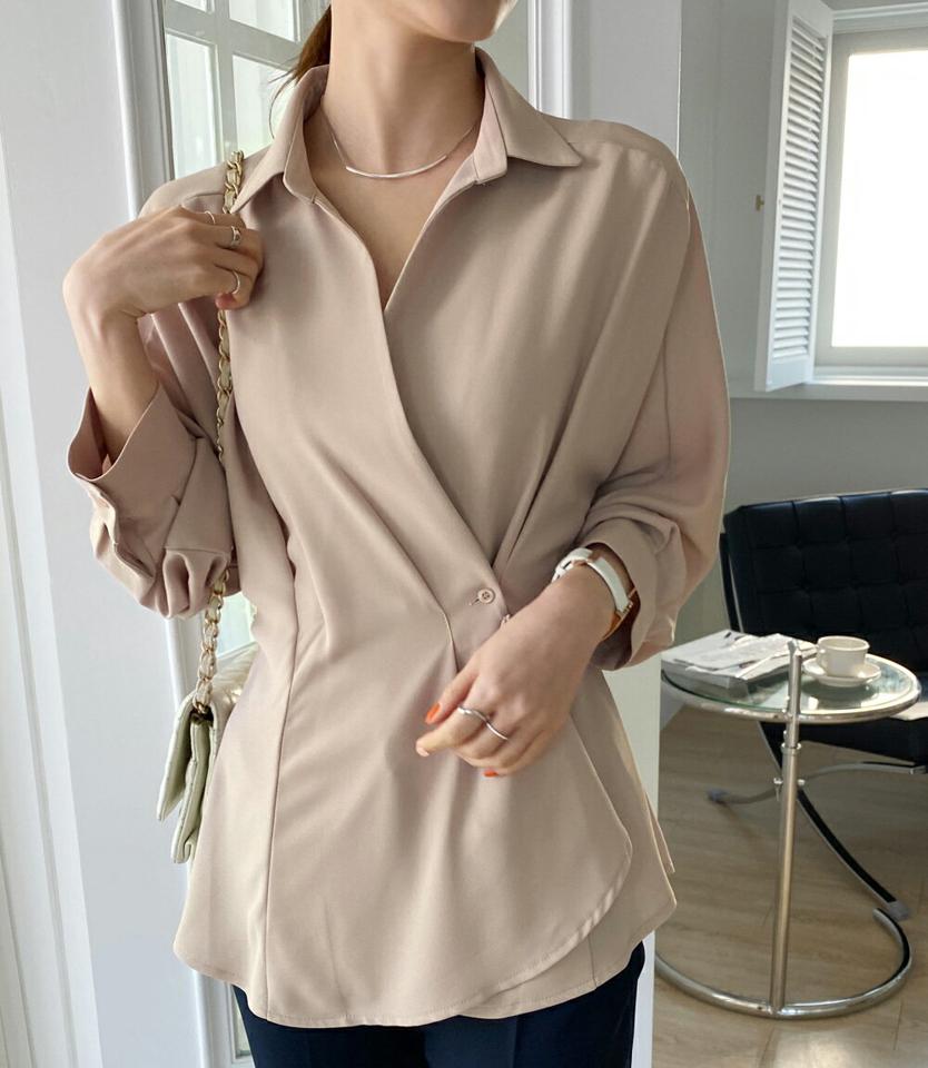 ラップフレアブラウス・全4色・t71555 レディース 【bl】トップス ブラウス 長袖 フラ ラップデザイン 単色 無地 シンプル Vネック ユニーク 大人 パステル くすみ 春 秋 冬 韓国ファッション ハイホリHIHOLLI