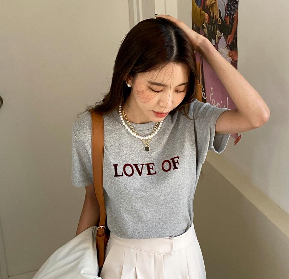 LOVE OF半袖Tシャツ・全2色・t66565 レディース 【tops】韓国ファッション トップス Tシャツ 大人 半袖 ラウンドネック レタリング 英字 ロゴ シンプル 体型カバー 細身 フェミニン カジュアル 秋 冬