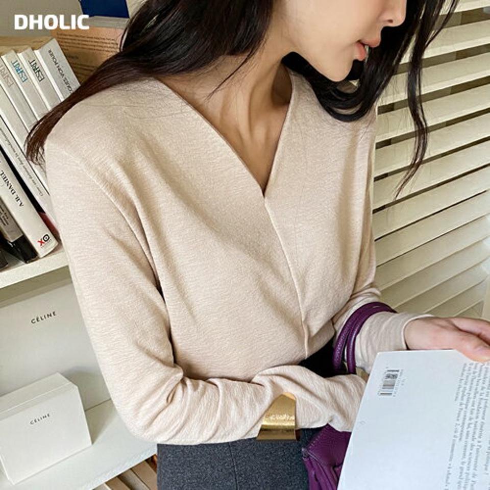VネックタックTシャツ・全3色・t71641 レディース 【tops】トップス Tシャツ 長袖 Vネック タック 単色 無地 シンプル ベーシック 大人 きれいめ 秋 冬 韓国ファッション ハイホリHIHOLLI