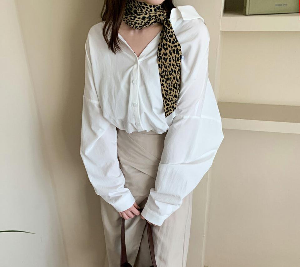 2TYPEスリットネックシャツ・全3色・t00095 レディース 【bl】韓国ファッション トップス シャツ 長袖 スリットネック アンバランス ルーズ ストライプ カラーアイテム デコルテ 無地 シンプル カジュアル フェミニン ガーリー 春 秋 冬