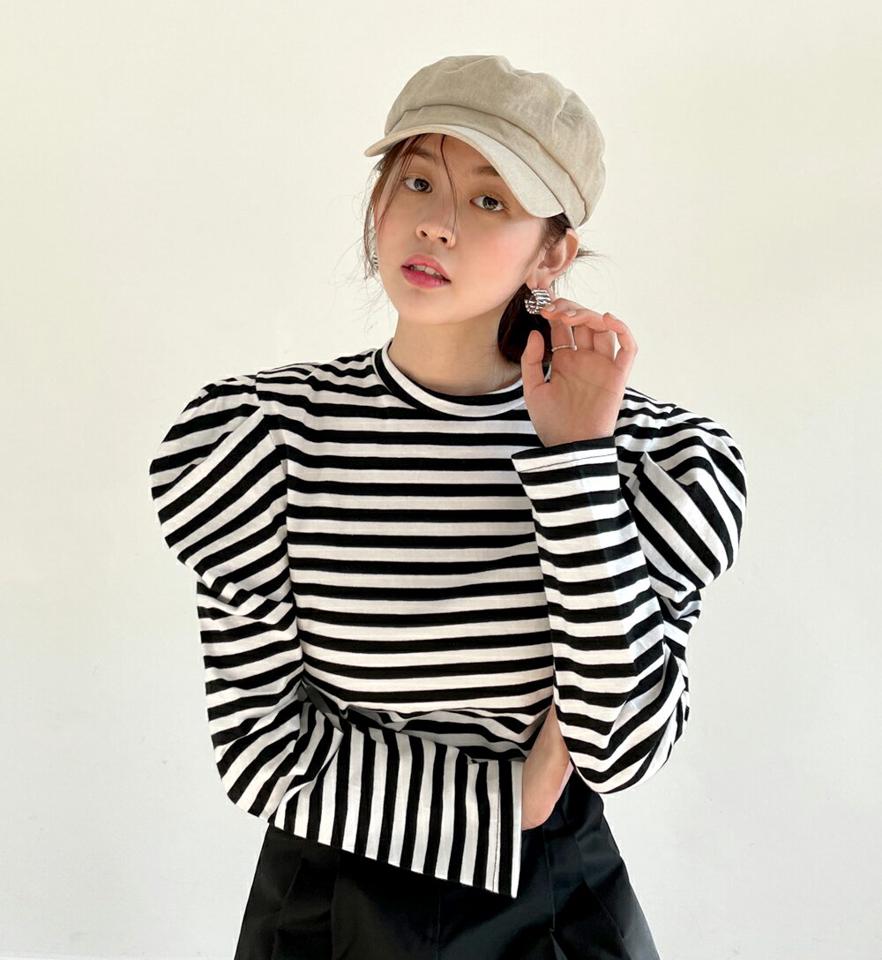 パフボーダーTシャツ・全2色・t00066 レディース 【tops】韓国ファッション トップス Tシャツ 大人 長袖 ラウンドネック ボーダー パフスリーブ 配色 シンプル 体型カバー 細身 フェミニン カジュアル 秋 冬