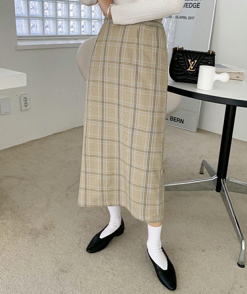 チェックバックスリットスカート・全2色・b63388 レディース 【sk】韓国ファッション ボトムス スカート ロング ロングスカート チェック柄 スリット Iライン ロング丈 シンプル 細身 大人 カジュアル フェミニン 体型カバー 秋 冬
