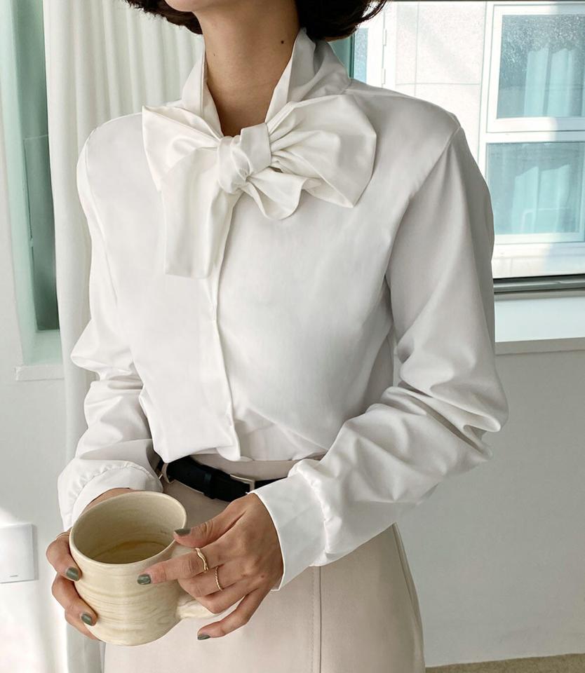 リボンブラウス・全3色・t63356 レディース 【bl】韓国ファッション トップス ブラウス 長袖 ネックリボン 襟コンシャス ボタン 無地 シンプル カジュアル フェミニン 体型カバー ガーリー 春 秋 冬