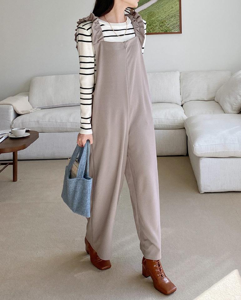 ≪人気商品再入荷≫フリルオールインワン・全2色・b71626 レディース 【pt】オールインワン スリーブレス ノースリーブ れヤード フリル シンプル かわいい 可愛い パンツ ワイド 大人 ロングパンツ まま ママ 高見え 春 秋 冬 韓国ファッション HIHOLLI