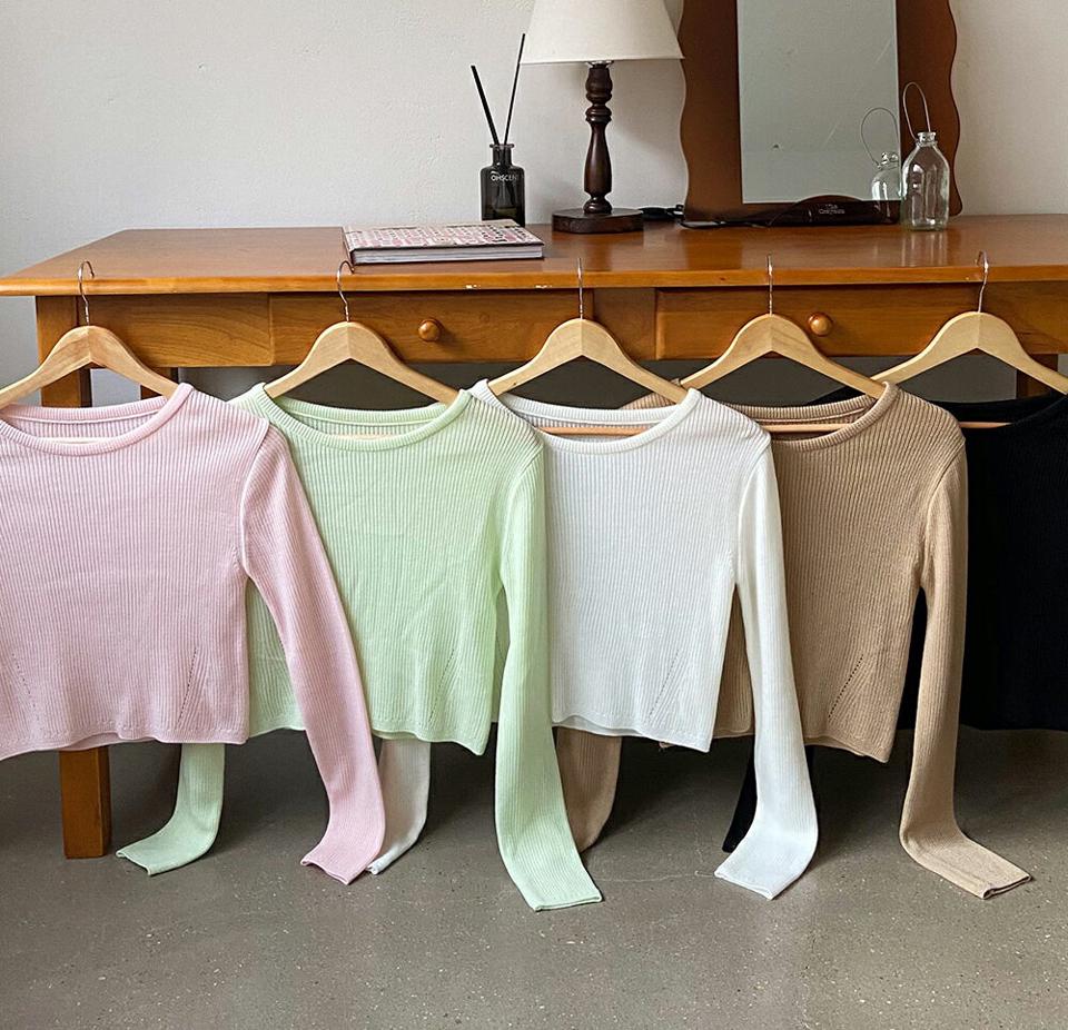 クロップドパンチングリブニット ・全5色・t01952 レディース 【tops】韓国ファッション トップス ニット 長袖 ラウンドネック クロップド丈 パンチング パステル リブ フェミニン 無地 ベーシック シンプル デイリー 体型カバー 秋 冬 NIJU