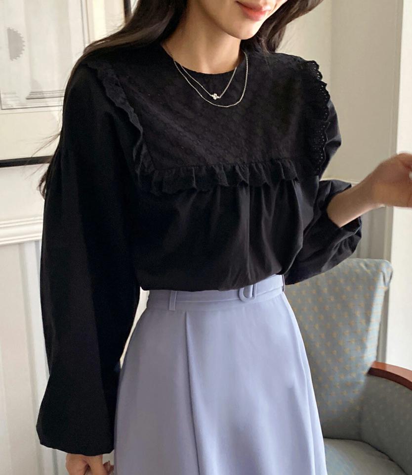 スクエアアイレットレースブラウス・全2色・b00135 レディース 【bl】韓国ファッション トップス ブラウス 長袖 ラウンドネック 襟コンシャス スクエア アイレットレース 花柄 フラワー シンプル カジュアル フェミニン ガーリー 春 秋 冬