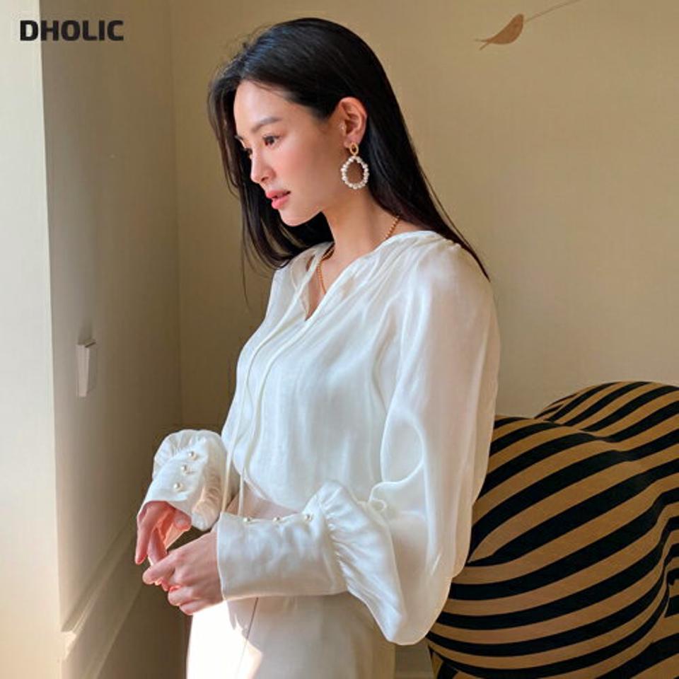 2WAYサテンストラップブラウス・全3色・b00137 レディース 【bl】トップス ブラウス 長袖 ストラップ サテン 前後着用自由 単色 フェミニン 上品 大人 光沢感 ギャザー ラグランスリーブ パールボタン 春 秋 冬 韓国ファッション ハイホリHIHOLLI