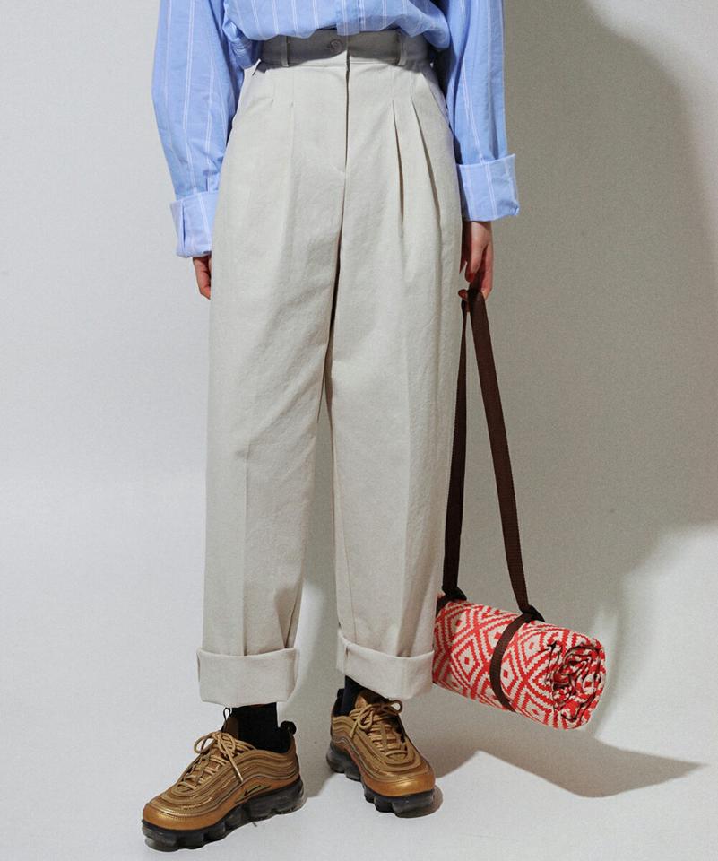 コットンタックワイドパンツ・全2色・t00115 レディース 【pt】韓国ファッション ボトムス ロング ロングパンツ コットンパンツ ハイウエスト タック ワイド カラーアイテム ベルトループ 無地 シンプル フェミニン カジュアル 秋 冬