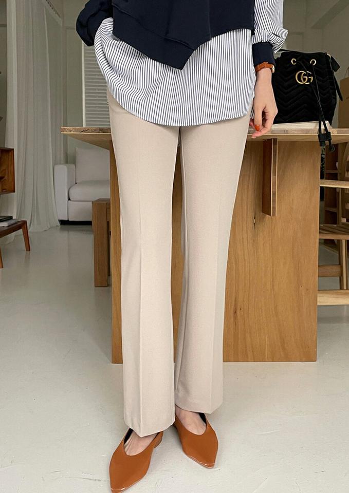 くるみボタンフレアスラックス・全3色・t71669 レディース 【pt】スラックス パンツ ズボン ロングパンツ 長ズボン フレア くるみボタン 単色 無地 シンプル 大人 オフィスカジュアル 春 秋 冬 韓国ファッション ハイホリHIHOLLI