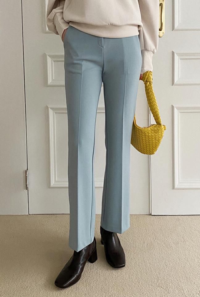 くるみボタンフレアスラックス・全3色・t71669 レディース 【pt】スラックス パンツ ズボン ロングパンツ 長ズボン フレア くるみボタン 単色 無地 シンプル 大人 オフィスカジュアル 春 秋 冬 韓国ファッション ハイホリHIHOLLI