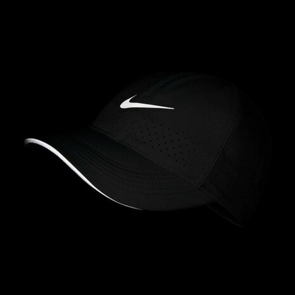 ナイキ(NIKE) フェザーライト ランニングキャップ DC4090-010 オンライン価格 帽子 (レディース)