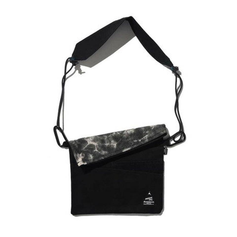 スコープ ドッグ 236（SCOPEDOG236） スタンダードサコッシュ UNITY TIEDYE BLACK サコッシュ BWSCUTS1847