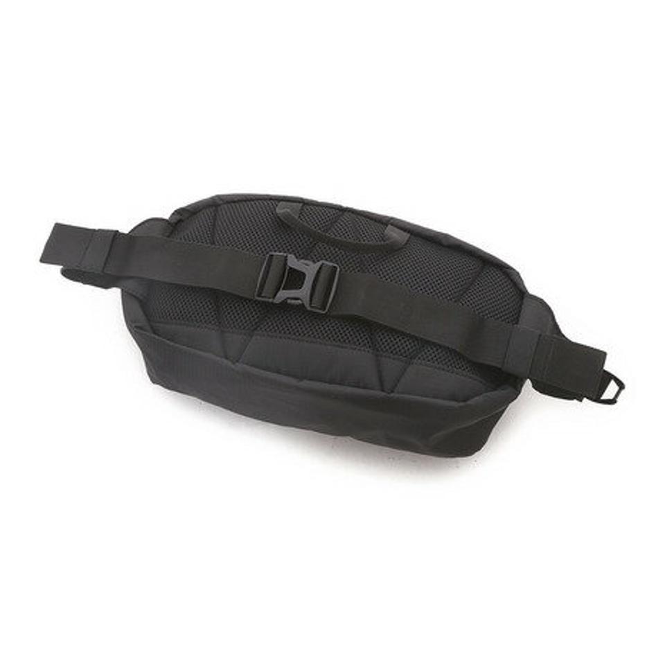 ホールアース（Whole Earth） WAIST BAG-M ウエストバッグ WES17F04-9201 BLK