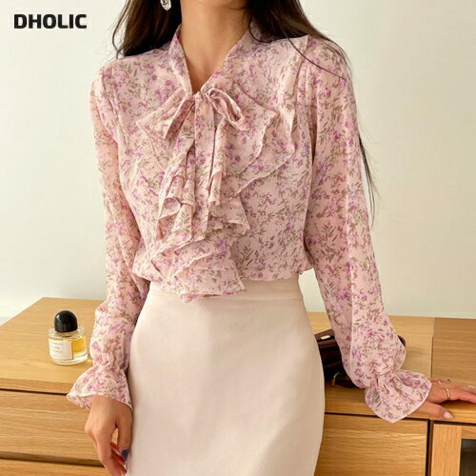 フローラルフリルネックリボンブラウス・全3色・b66492 レディース 【bl】韓国ファッション トップス ブラウス 長袖 フリルネック リボン 花柄 フローラル ピンク フラワー シンプル カジュアル フェミニン 体型カバー ガーリー 春 秋 冬