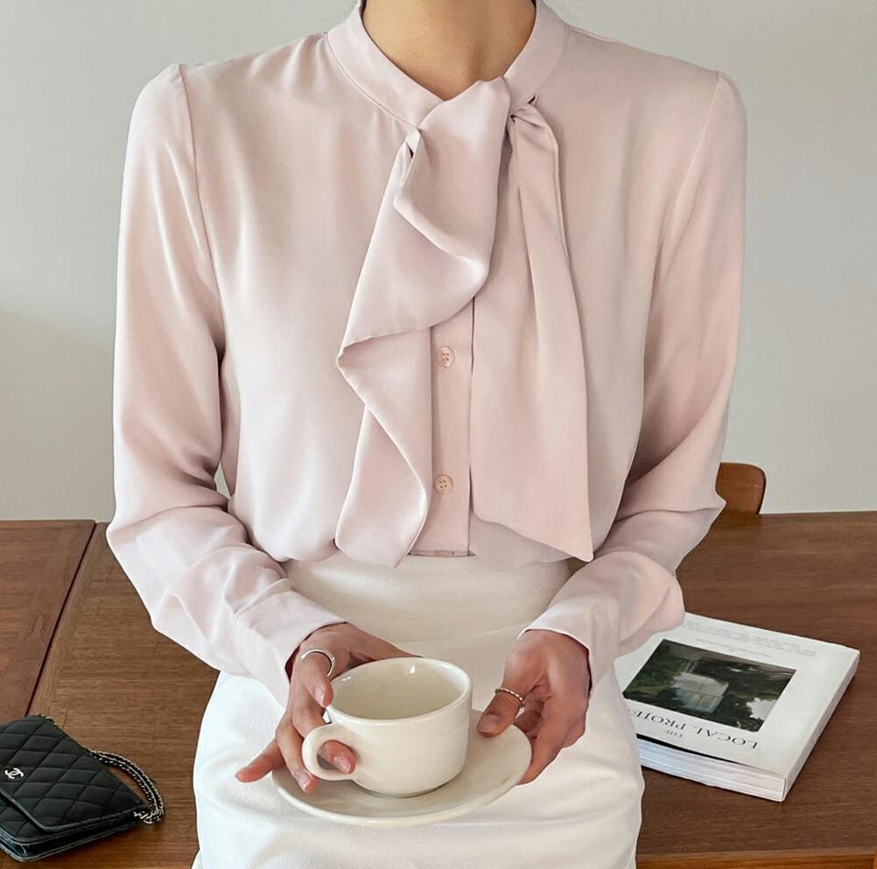 フリルタイブラウス・全3色・b66491 レディース 【bl】韓国ファッション トップス ブラウス 長袖 バンドカラー フリル タイ カフス ボタン パステルカラー 無地 シンプル カジュアル ピンク フェミニン ガーリー 春 秋 冬