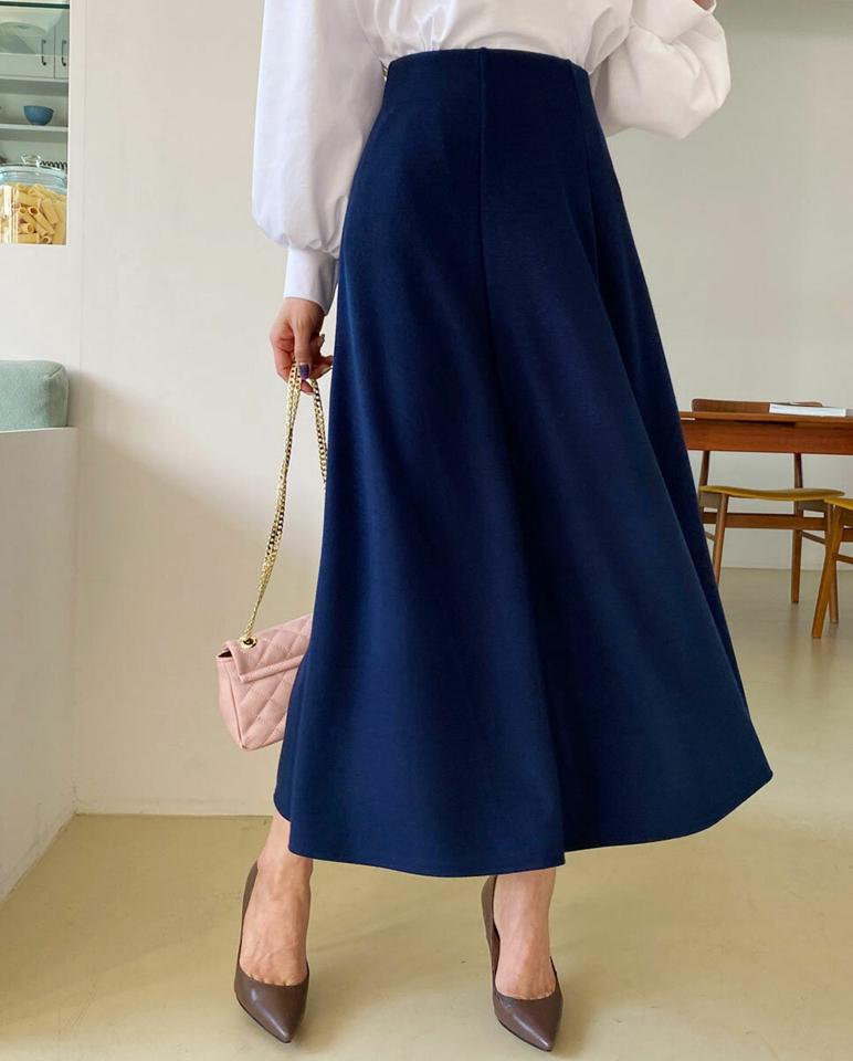 ウエストゴムフレアスカート・全4色・b66479 レディース 【sk】韓国ファッション ボトムス スカート ロング ロングスカート ウエストゴム フレア ロング丈 無地 シンプル 細身 大人 カジュアル フェミニン 体型カバー 秋 冬