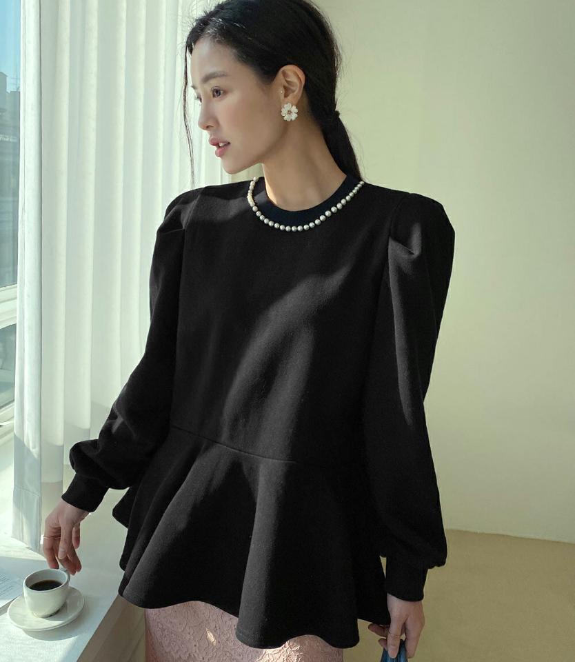 フェイクパールペプラムTシャツ・全2色・b71614 レディース 【tops】トップス Tシャツ 長袖 ペプラム パール フェミニン きれいめ 大人 シンプル 単色 パフスリーブ パフ袖 春 秋 韓国ファッション ハイホリHIHOLLI