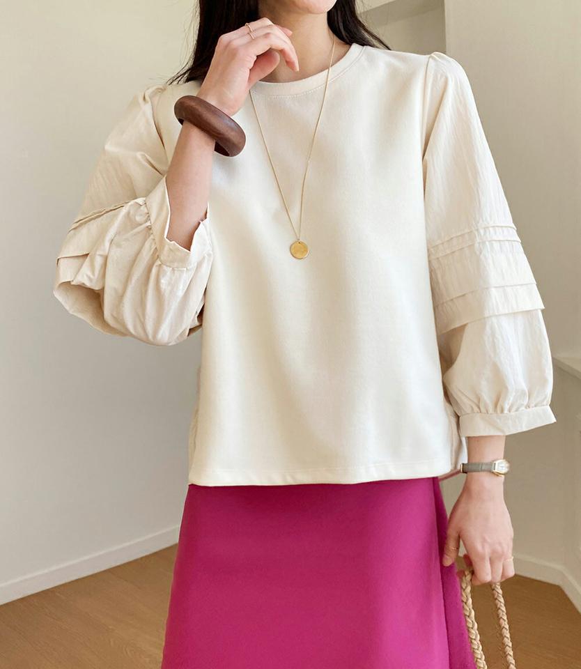 コントラストタックスリーブTシャツ・全3色・b71615 レディース 【tops】トップス Tシャツ 七分丈 七分袖 7分丈 7分袖　タック 大人 シンプル ラウンドネック アンバランス パフ袖 パフスリーブ 春 秋 冬 韓国ファッション ハイホリHIHOLLI