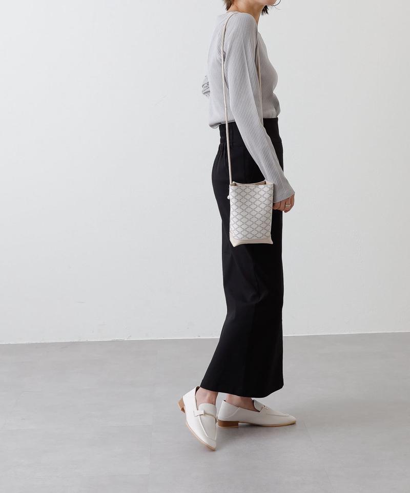 ストレッチタイトスカート