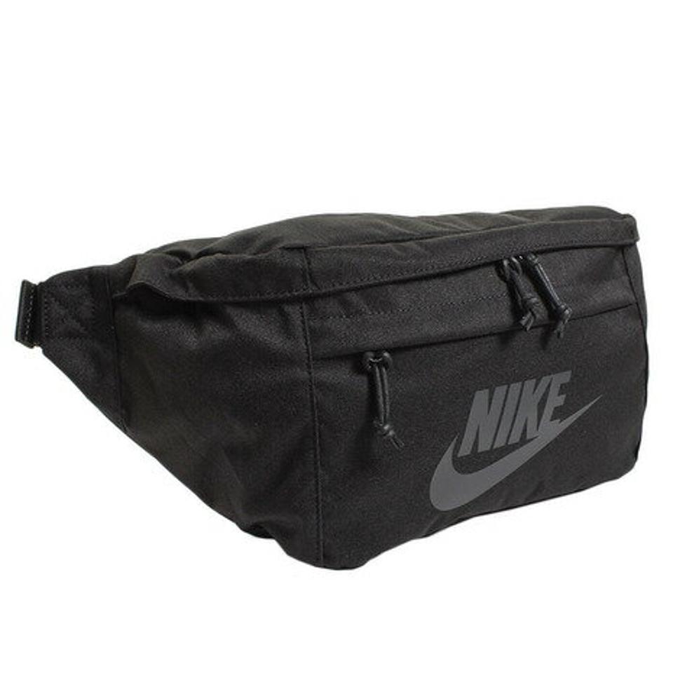 ナイキ（NIKE） ボディバッグ ウエストバッグ テック ヒップパック 大型 BA5751-010 ブラック （メンズ、レディース、キッズ）